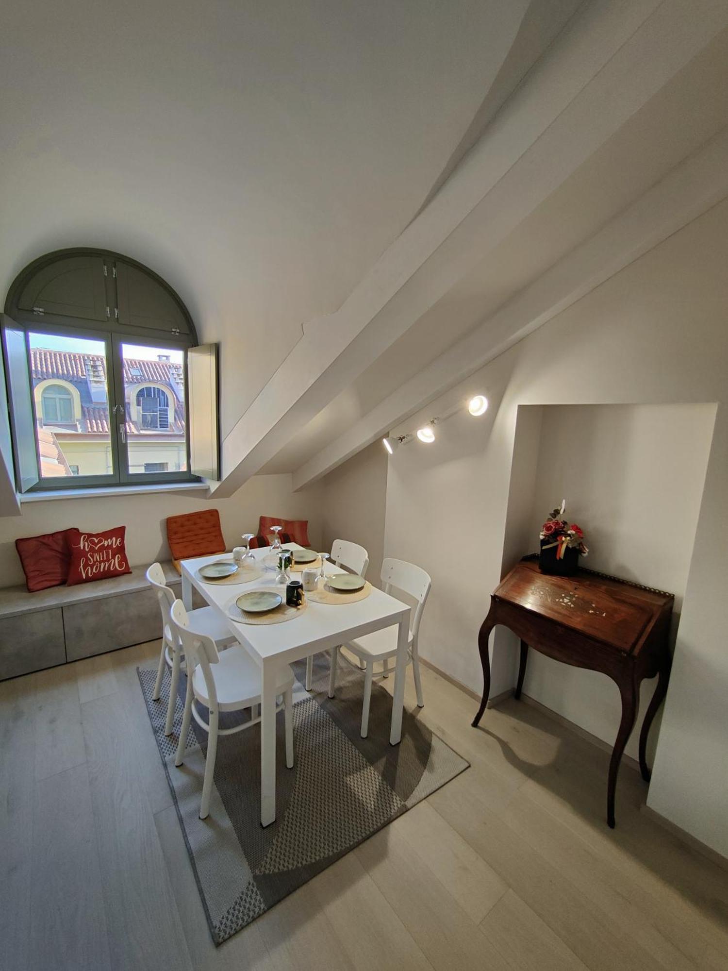 Apartament Mansarda Luxury: Lagrange Centro Turyn Zewnętrze zdjęcie